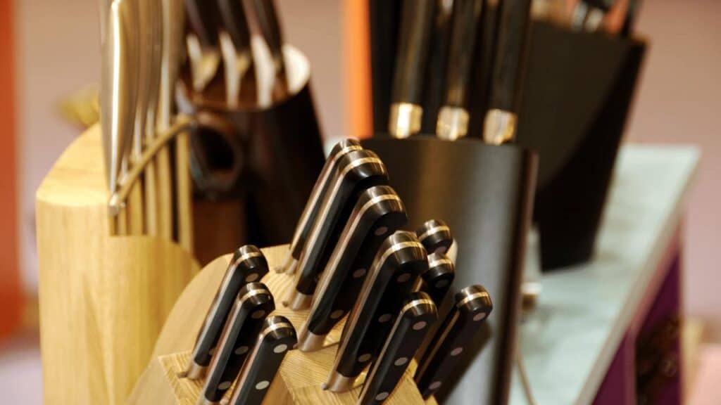 Calphalon Knives vs Henckels (Major Differences)